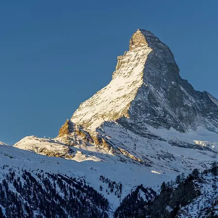 Szálloda Alpenroyal Zermatt