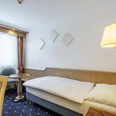 Hotel Alpenroyal