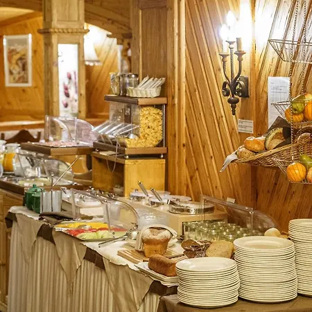 Alpenroyal Готель