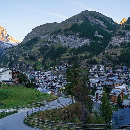 Hotel Alpenroyal Zermatt