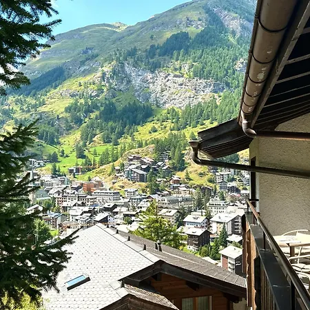 Szálloda Alpenroyal 3*