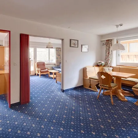 Hotel Alpenroyal 3*