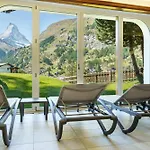 Alpenroyal Отель