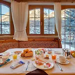 Alpenroyal Отель Церматт