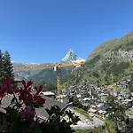 Готель Alpenroyal 3*
