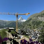 Готель Alpenroyal